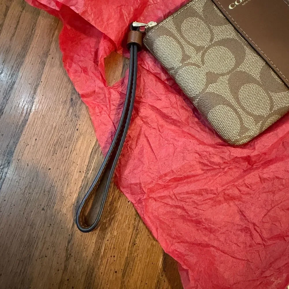 Coach F58035 Signature PVC Leather Corner Zip Wristlet Khaki Saddle NWT
